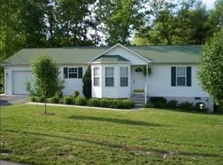57 Marymont Dr, Crossville, TN 38555