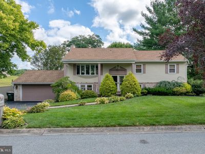 2217 Old Colony Rd, York, PA, 17402