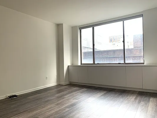 Rented by The Dermot Realty Management Company | media 9