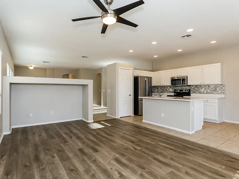 45129 W Desert Cedars Ln — Photo 7