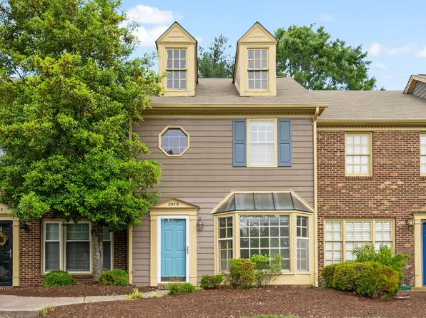 2979 Faversham Pl, Raleigh, NC 27604