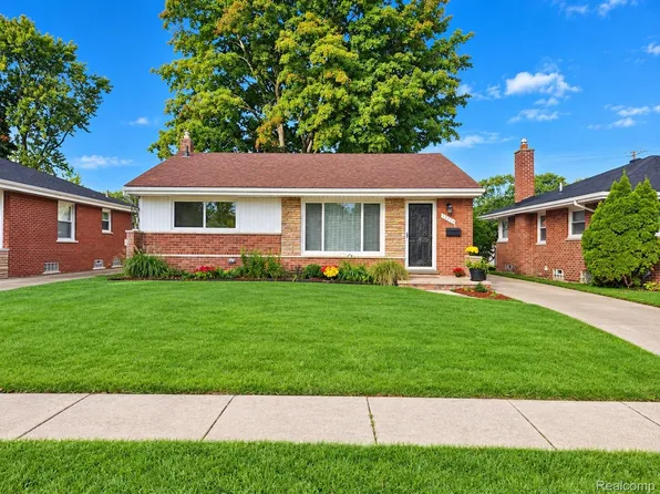17357 Fox St, Redford, MI 48240