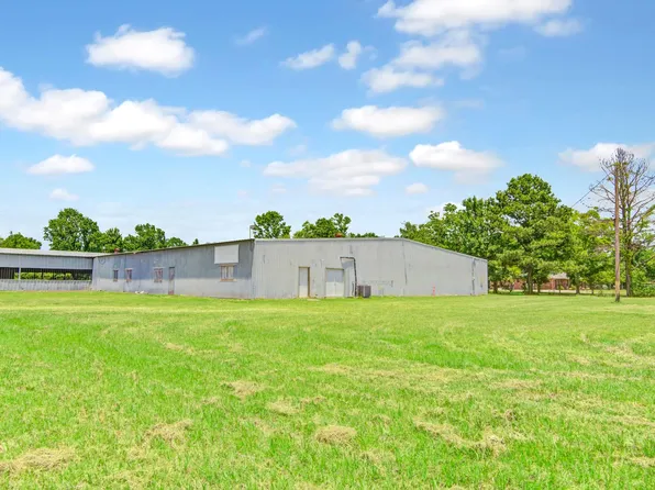 8458 Fm 1960, Dayton, TX 77535