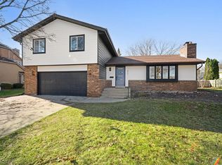 421 W Garfield Ave, Milwaukee, WI 53212