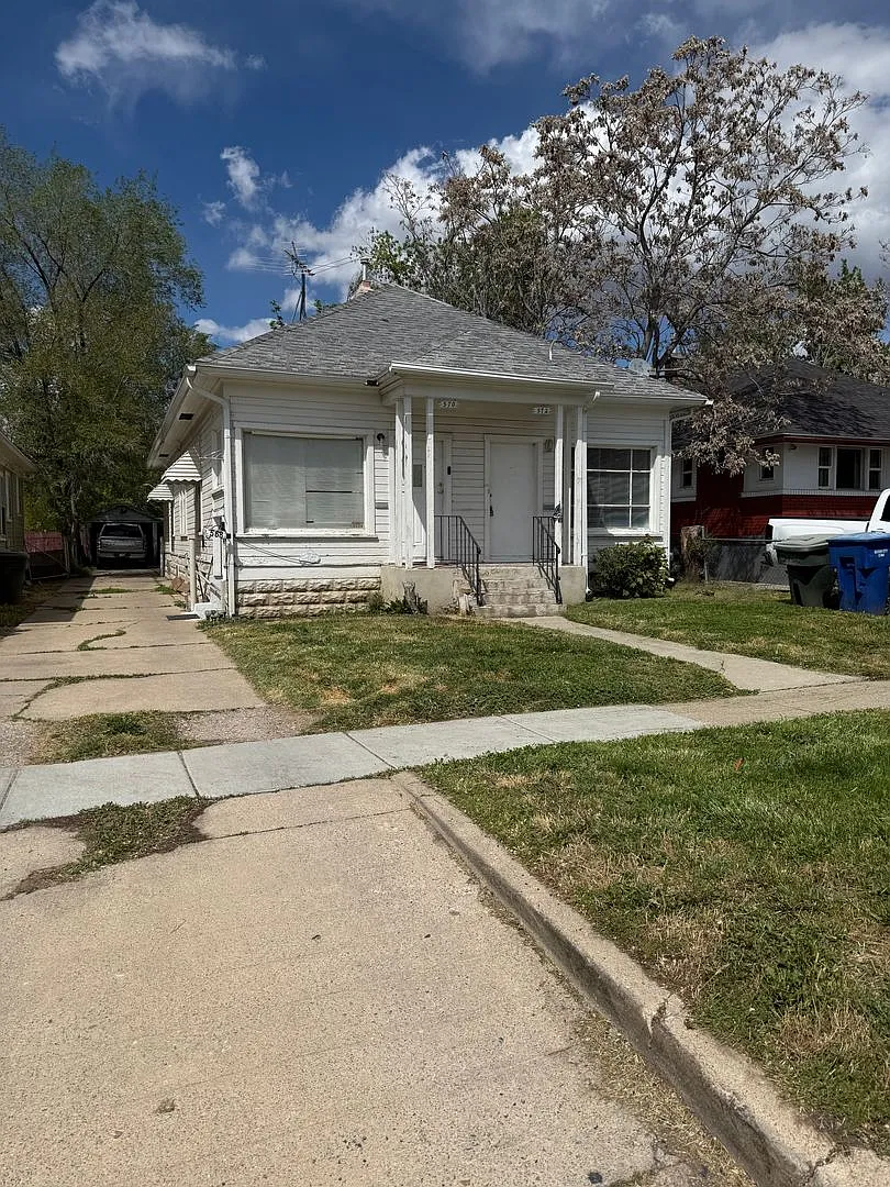 Building Photo - 570 29th St