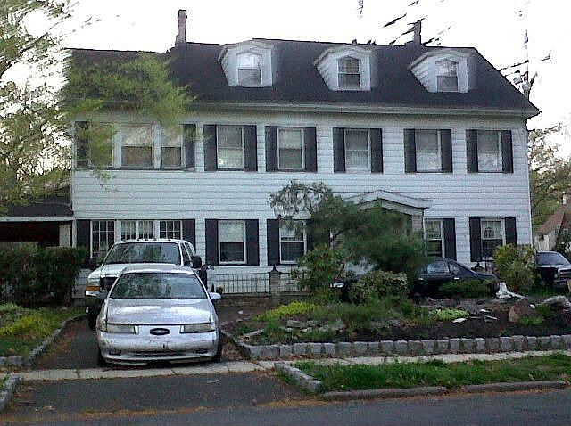 2nd image of 724-28 Sheridan Ave
