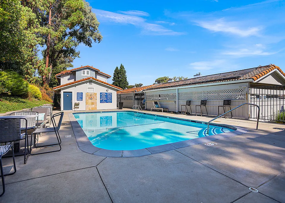 Foothill - Twin Creeks Condos