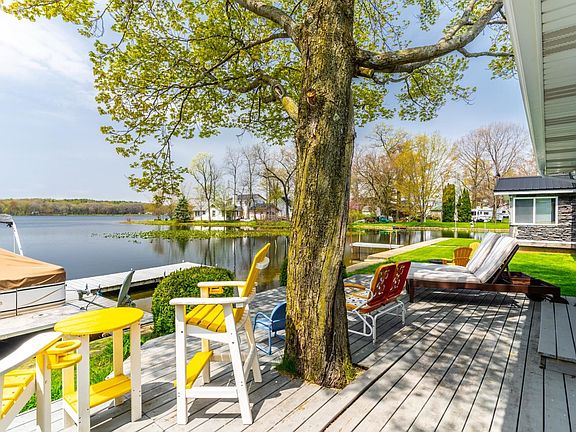 Lakefront Deck