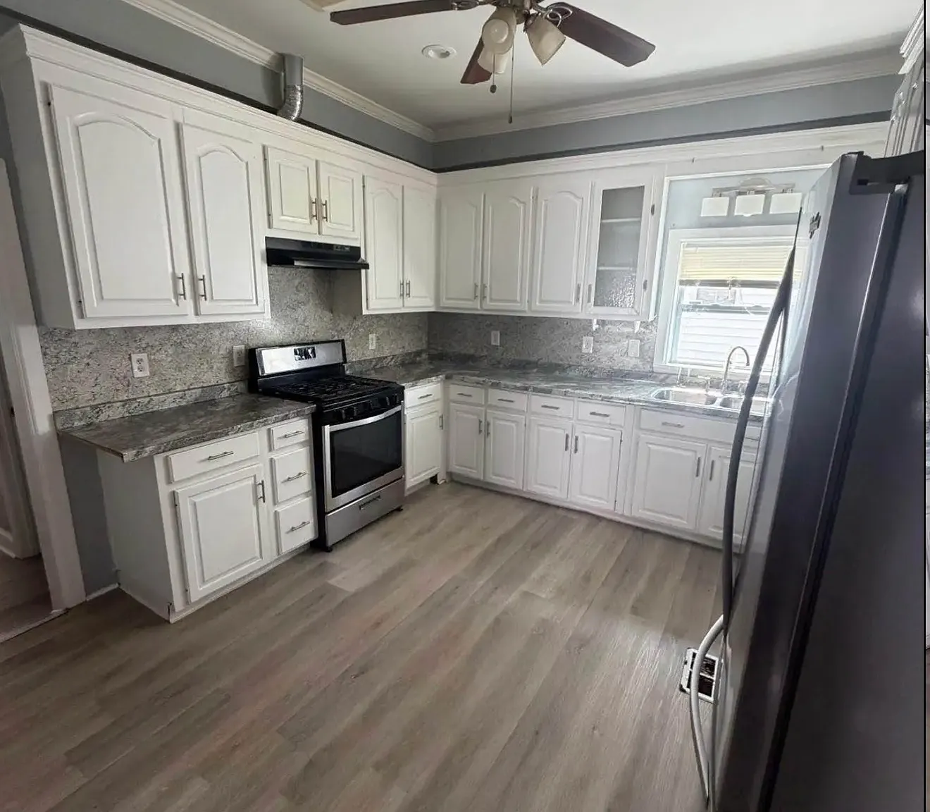3 bed, 1017 sqft, $1,600 — Photo 4