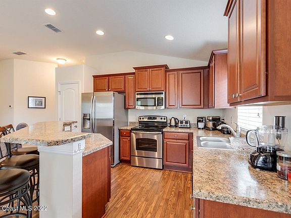 3rd image of 6055 Serene Pl