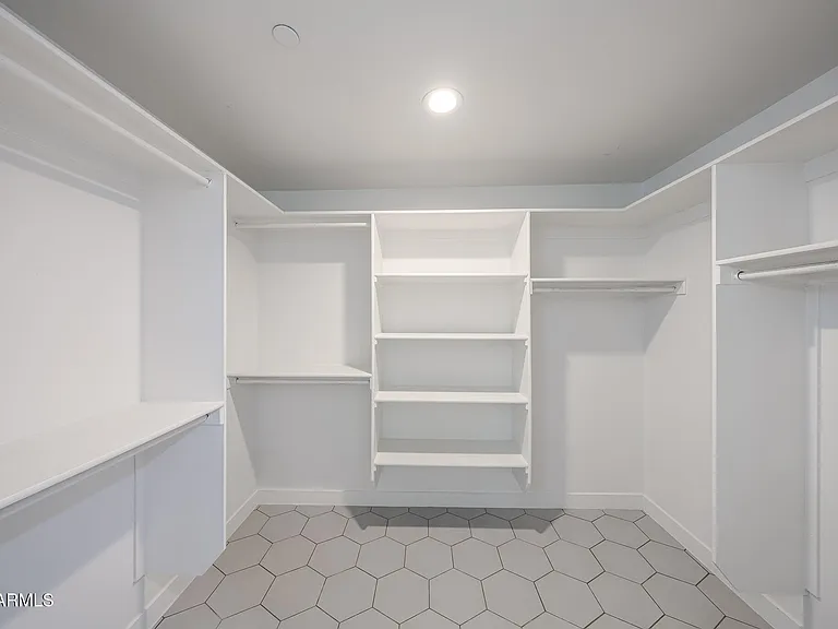 2651 N 71st Pl — Photo 32