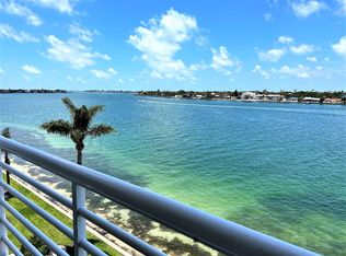 6083 Bahia Del Mar Cir APT 557, Saint Petersburg, FL 33715