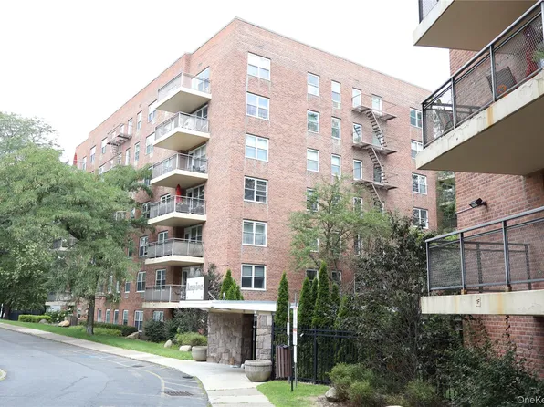 30 S Cole Avenue #5H, Spring Valley, NY 10977