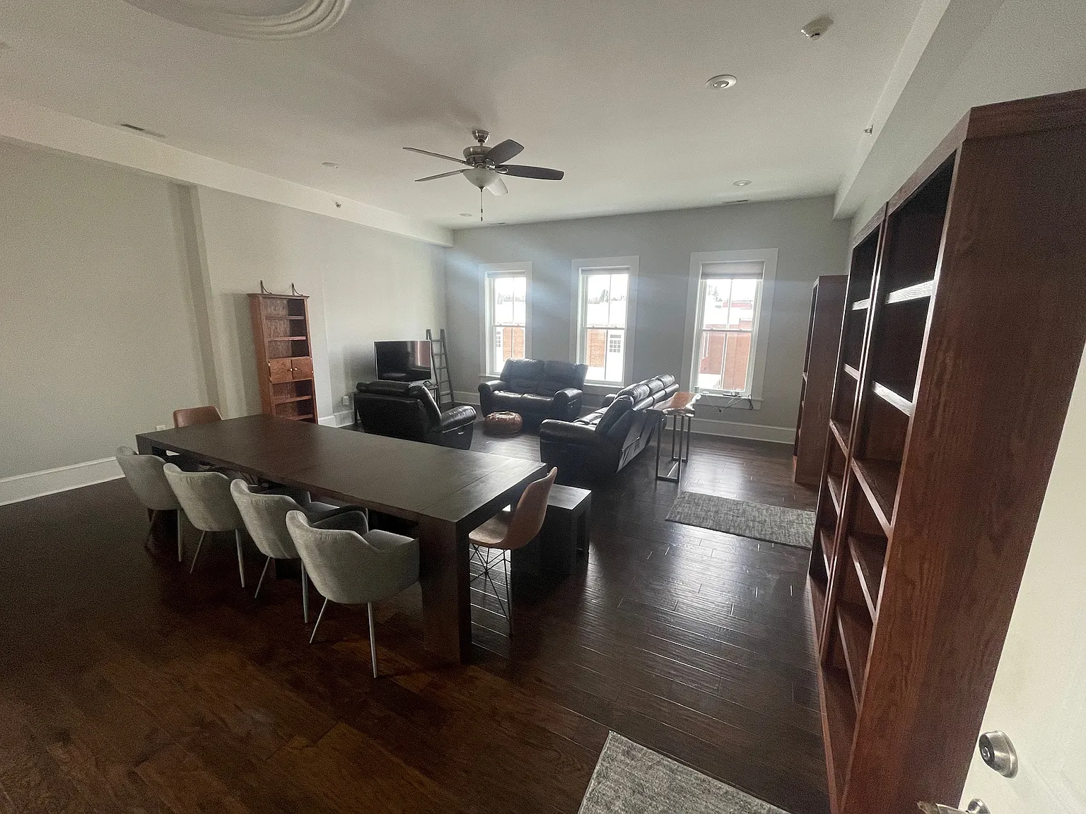 1 bed, 1100 sqft, $1,725 — Photo 2