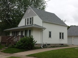 209 Leonard Ave, Waterloo, IA 50703