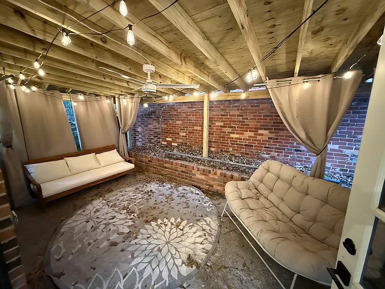1204 Linden Pl #C — Photo 10
