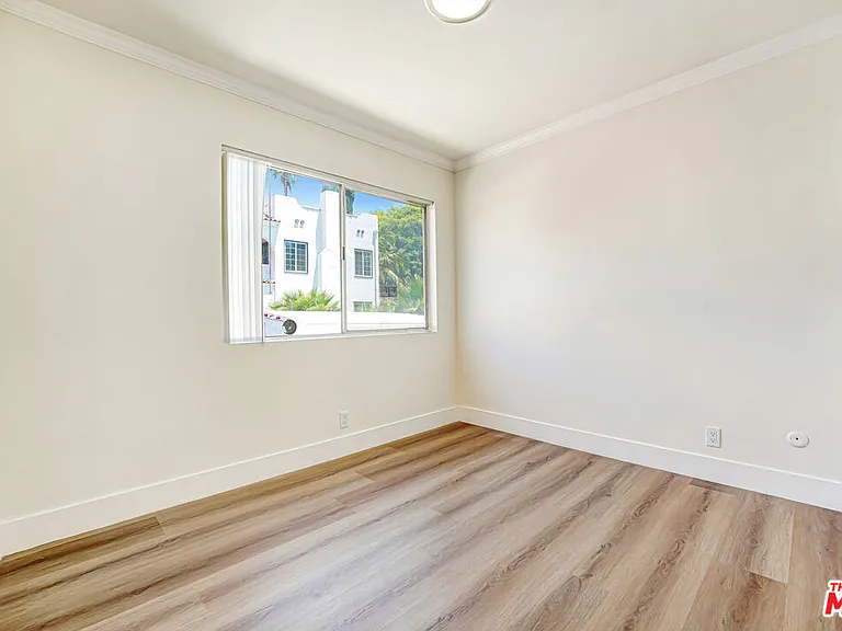 8208 Romaine St #1 — Photo 3