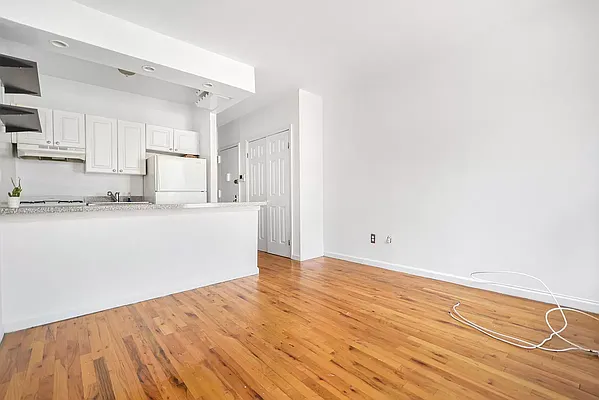 Rented by Compass | media 2