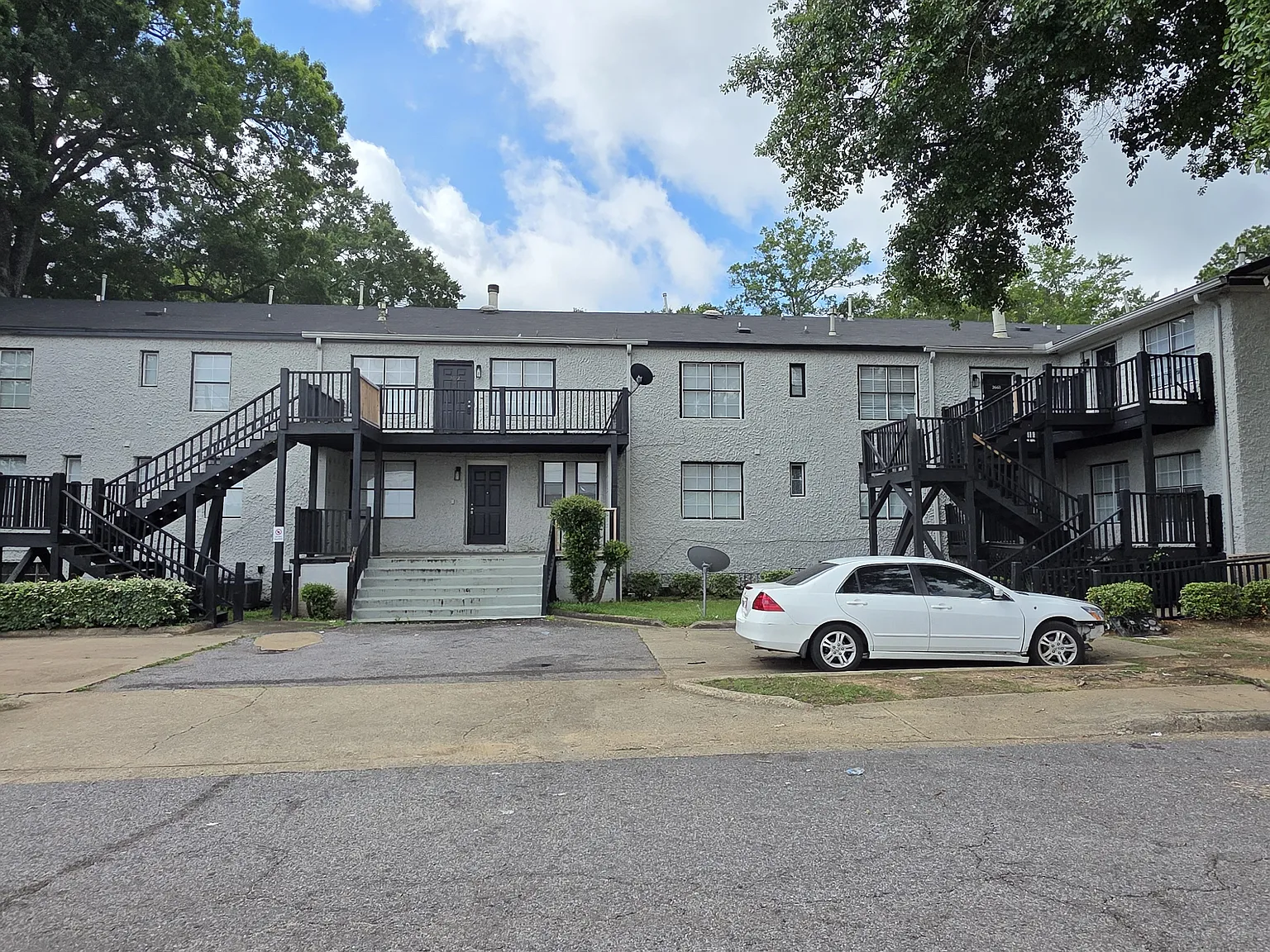 Trace Run Apartments — Photo 2