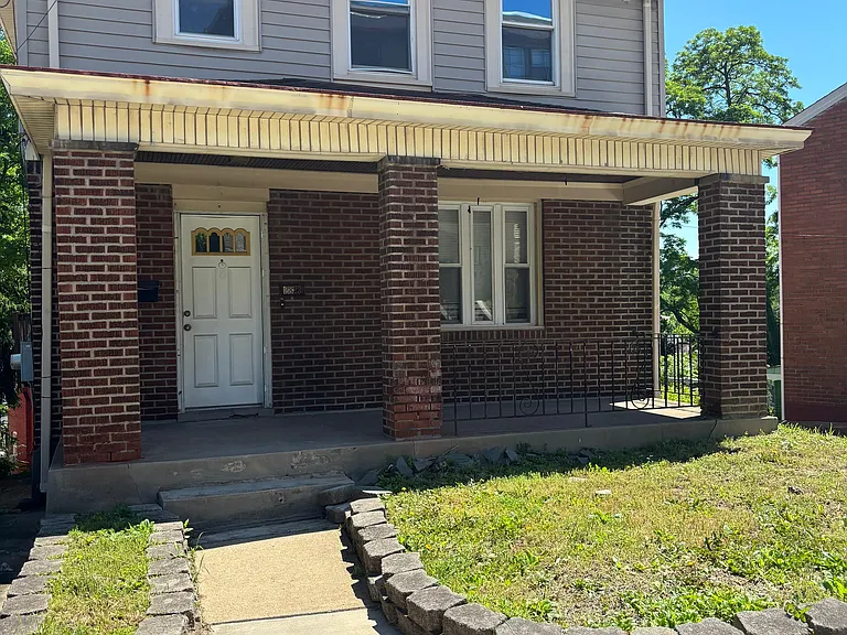 2823 Clermont Ave — Photo 29