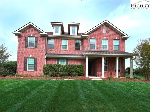 213 Candella Drive, Matthews, NC 28104