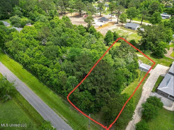 Alan Rd, Carriere, MS 39426