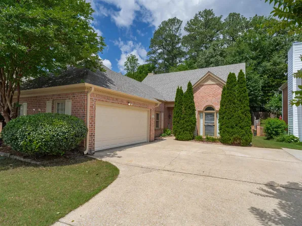 1825 Stone Brook Ln, Birmingham, AL 35242