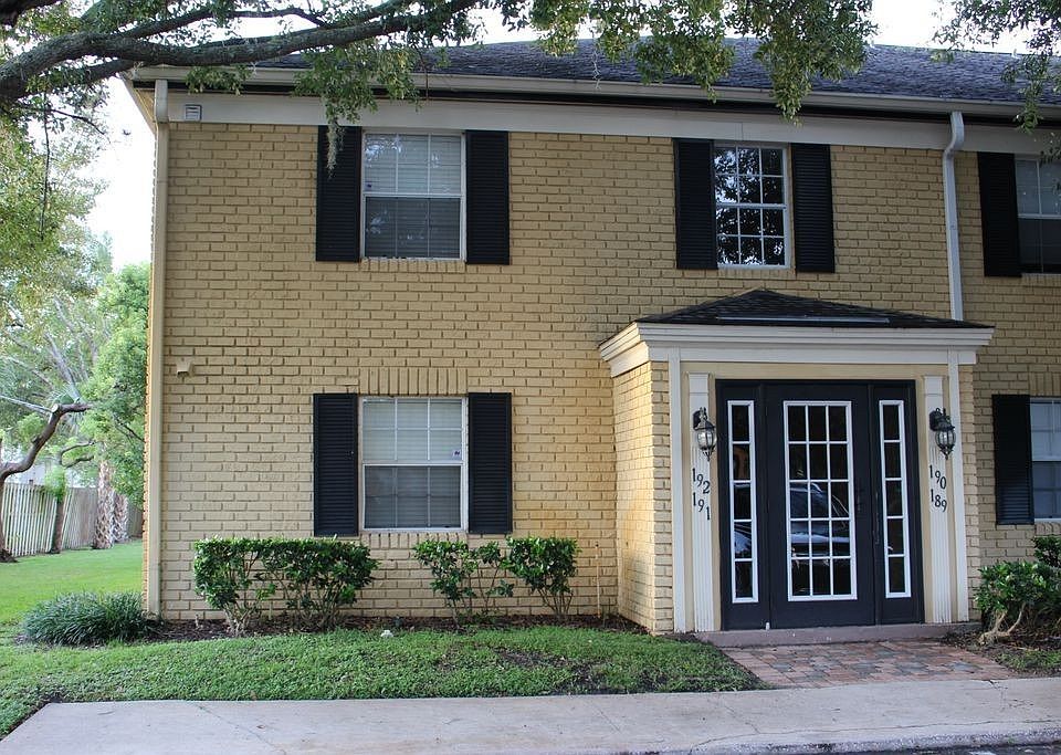 1st image of 190 Lewfield Cir