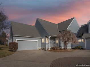 336 SW Raintree Dr, Lees Summit, MO 64082