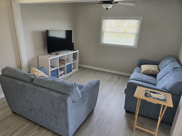 3393 Poinsettia Dr — Photo 17