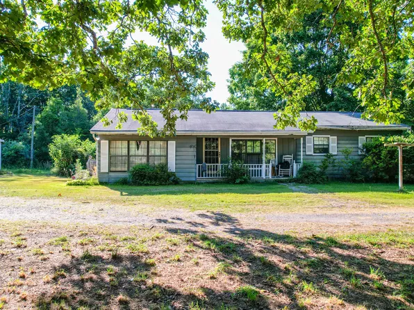 307 Highway 301, Trenton, GA 30752