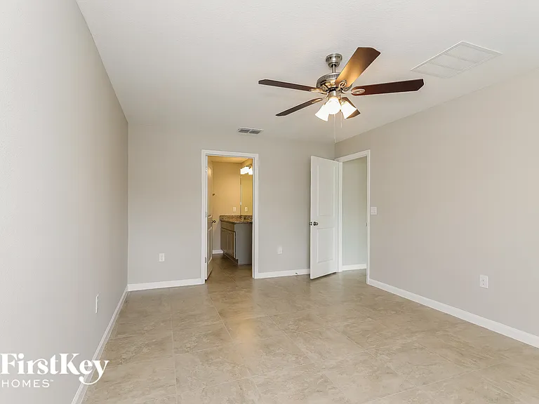 228 Southern Breeze Loop — Photo 9