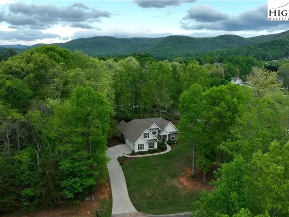 190 Franklin, Purlear, NC 28665