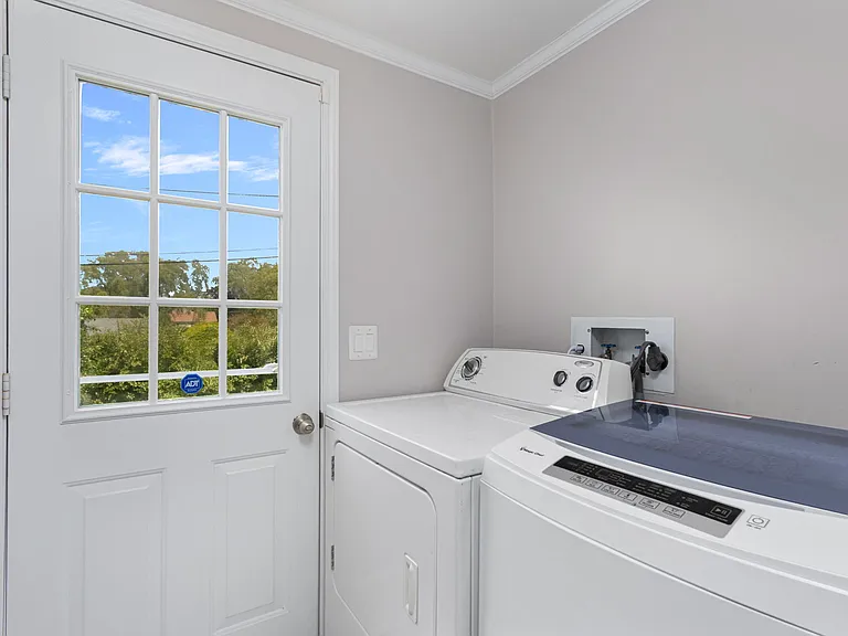 4 Maloney Ln — Photo 13