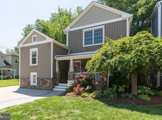 1900 N Nelson St, Arlington, VA 22207