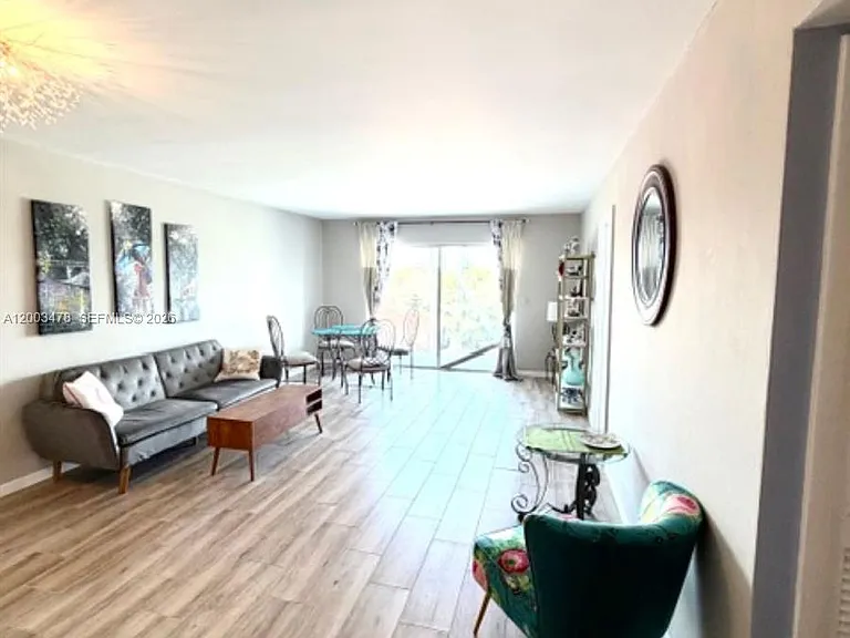 215 SE 3rd Ave #306C — Photo 6