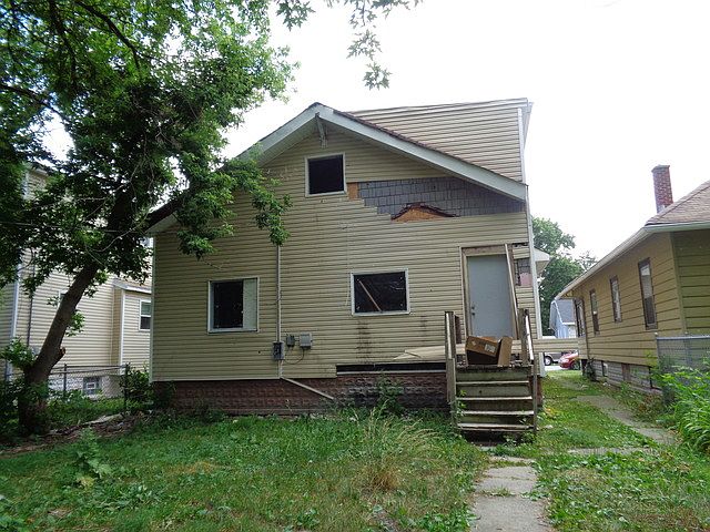 2nd image of 15214 Marshfield Ave