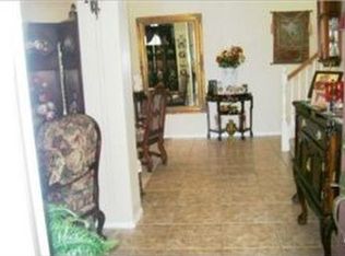 17161 Greentree Dr, Riverside, CA 92503