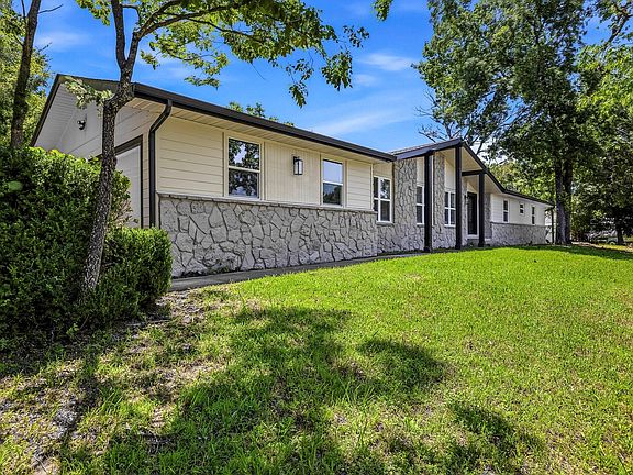 2nd image of 395 Caudill Way