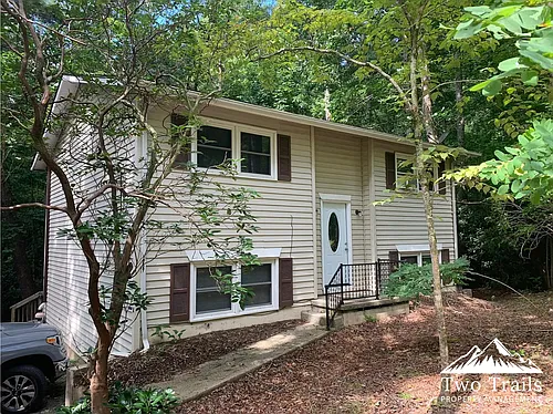 555 Finley Cove Rd #B Photo 1