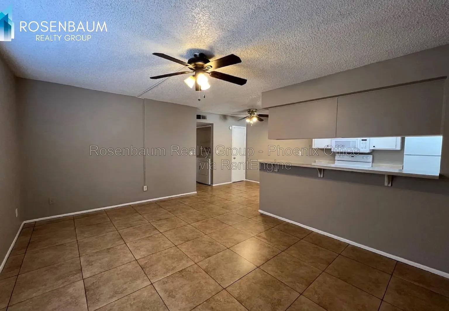 2 bed, 1.5 bath, 1008 sqft, $995 — Photo 4