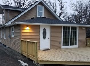 5961 Brewster Rd, Rochester Hills, MI 48306