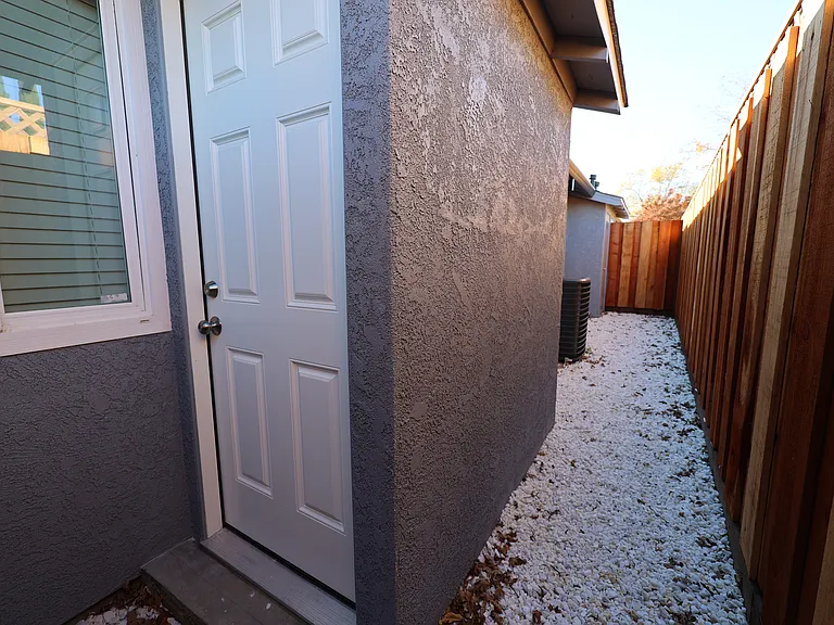 761 Almond St #B — Photo 12