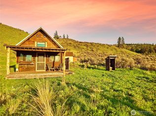 25 Corral Ln, East Wenatchee, WA 98858