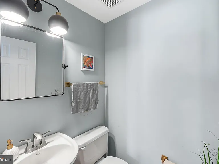 15336 Baileys Ln — Photo 7