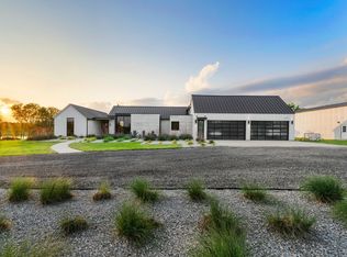 1800 Mosley Rd, Ennis, TX 75119