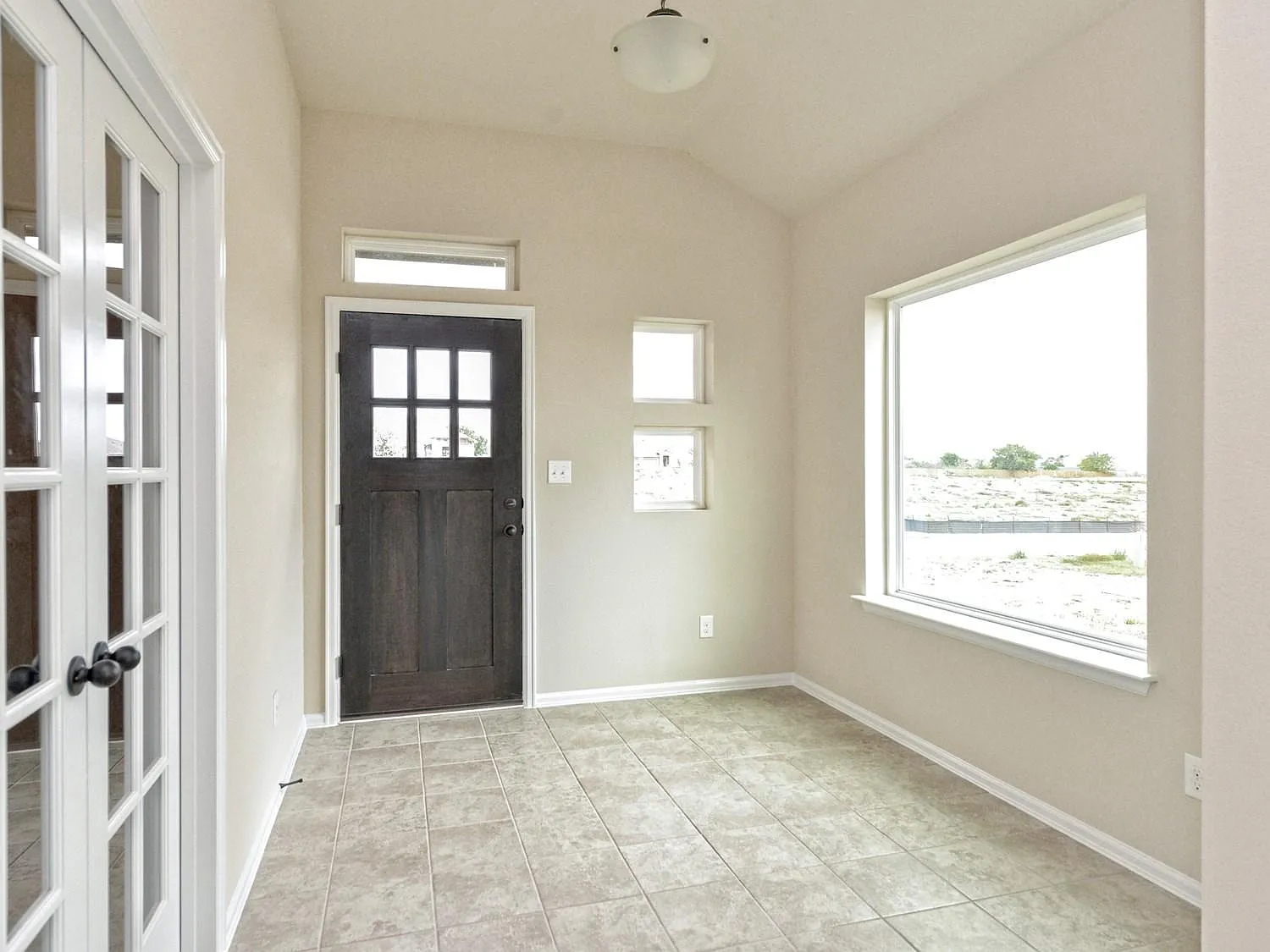 3 bed, 2174 sqft, $2,250 — Photo 4