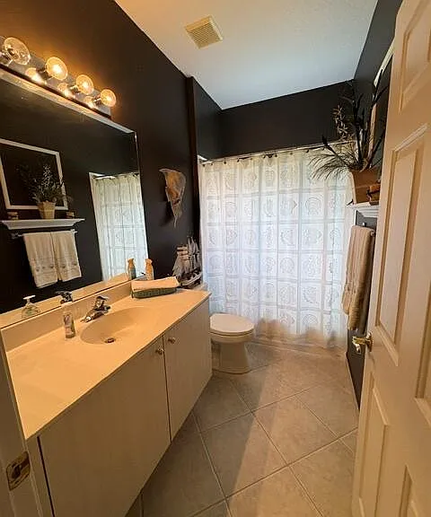 471 Lismore Ln — Photo 15