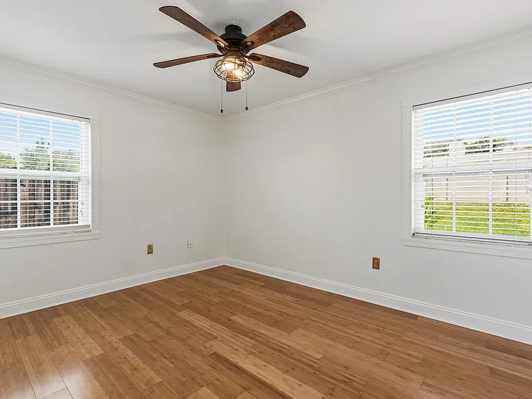 670 Brookside Rd — Photo 8