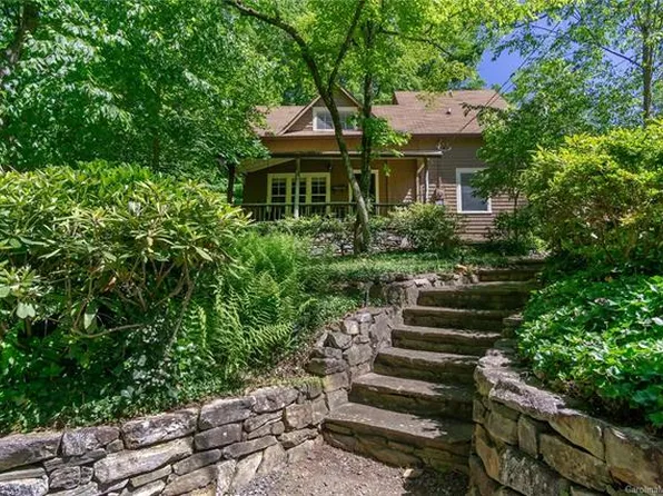 221 Alabama Ter, Montreat City, NC 28711